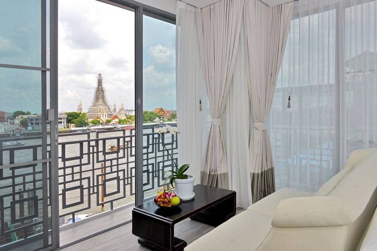 Grand deluxe Hotel Riva Arun Bangkok