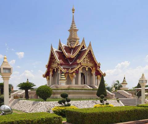 ศาลหลักเมือง โรงแรม ริว่า อรุณ กรุงเทพฯ กรุงเทพมหานคร