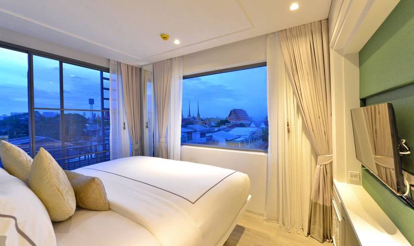 Premium jacuzzi suite Hotel Riva Arun Bangkok